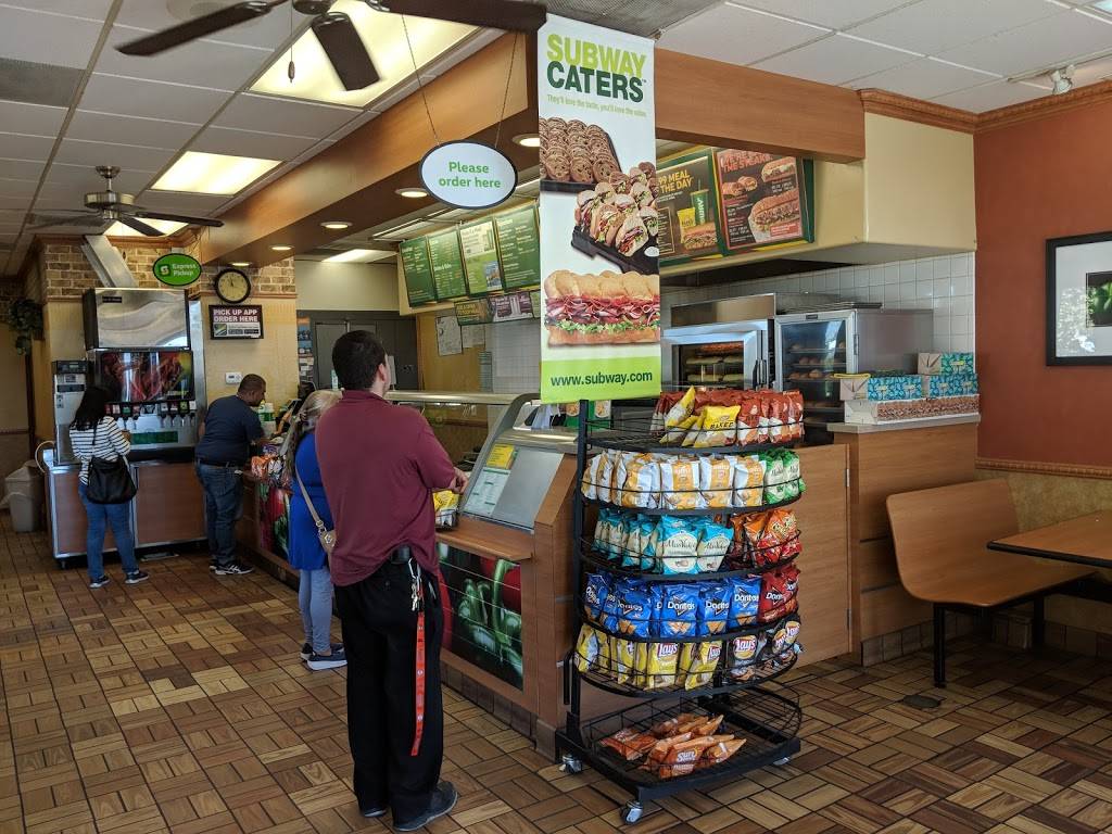 Subway | restaurant | 1561 E Pacheco Blvd W, Los Banos, CA 93635, USA | 2098276500 OR +1 209-827-6500