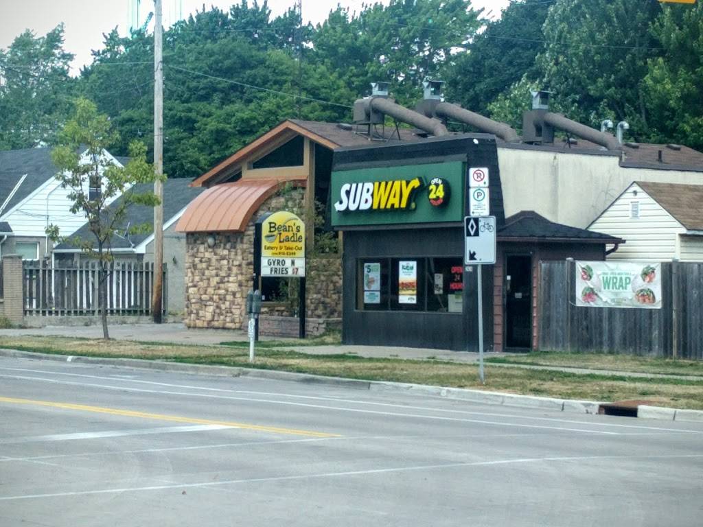 Subway | restaurant | 2424 University Ave W, Windsor, ON N9B 1E9, Canada | 5199719777 OR +1 519-971-9777