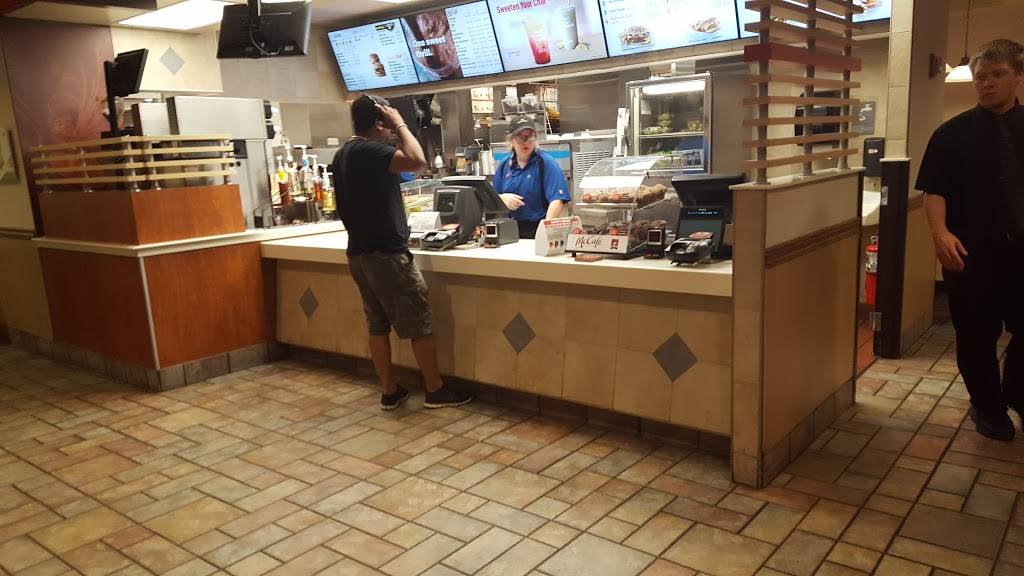 McDonalds | cafe | 101 Baker Rd, Dexter, MI 48130, USA | 7344240461 OR +1 734-424-0461