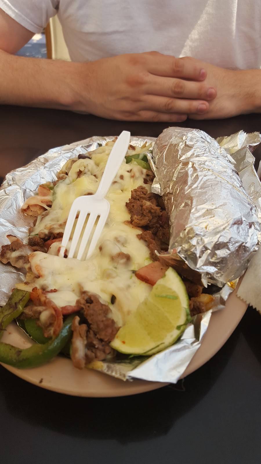 Tacos La Banqueta Puro DF | restaurant | 1021 E Pioneer Pkwy, Arlington, TX 76010, USA | 8174591122 OR +1 817-459-1122