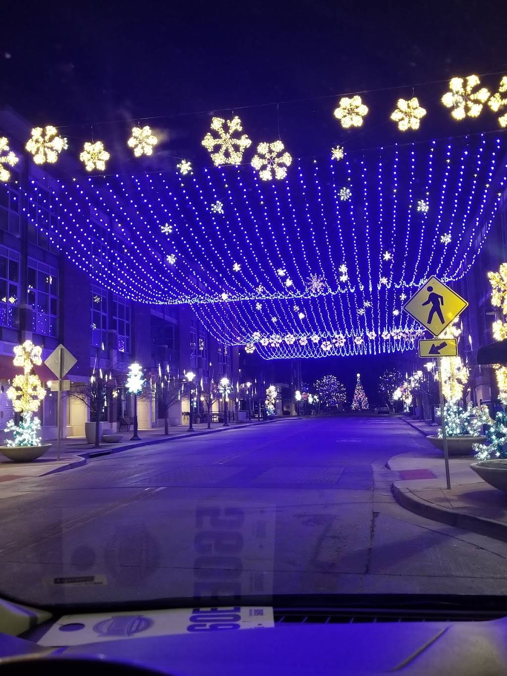 Starbucks | cafe | 7304 E 29th Ave, Denver, CO 80238, USA | 3033222477 OR +1 303-322-2477