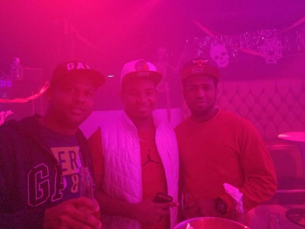 Makarena | restaurant | 150 Common St, Lawrence, MA 01840, USA | 9786551483 OR +1 978-655-1483