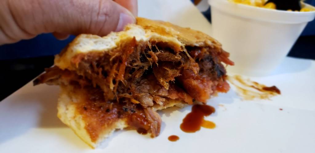 Texas BBQ House | restaurant | 5037 S 24th St, Phoenix, AZ 85040, USA | 6023436447 OR +1 602-343-6447