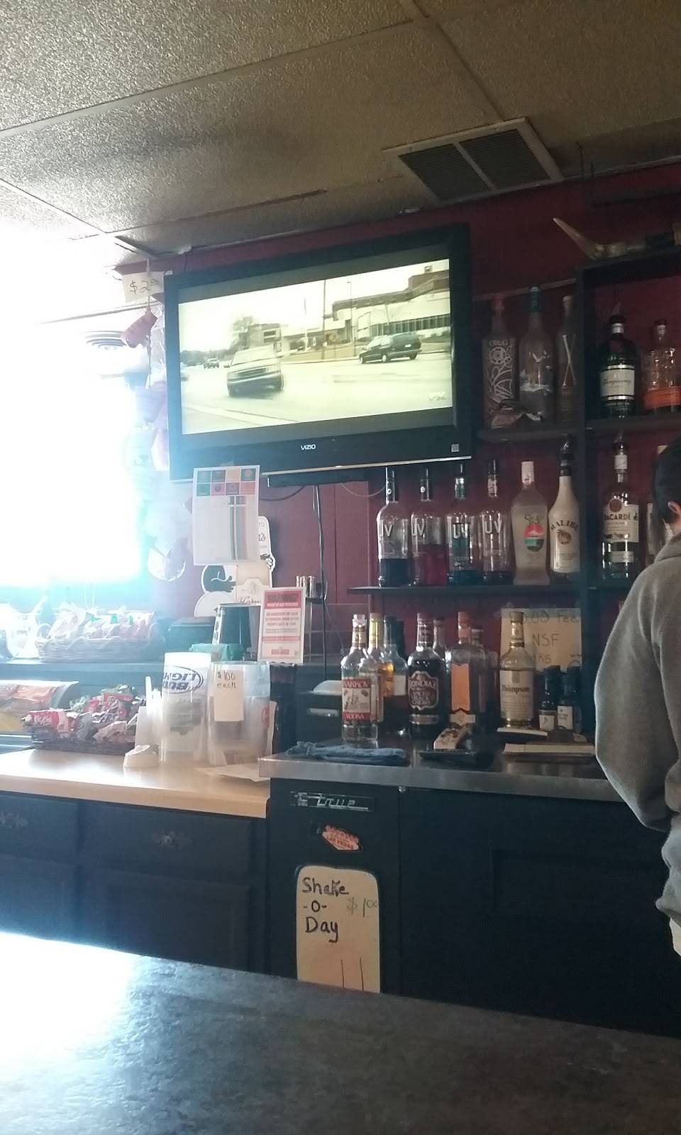 Footbridge Bar & Grill | restaurant | N3850 County C, Kewaunee, WI 54216, USA | 9203880490 OR +1 920-388-0490