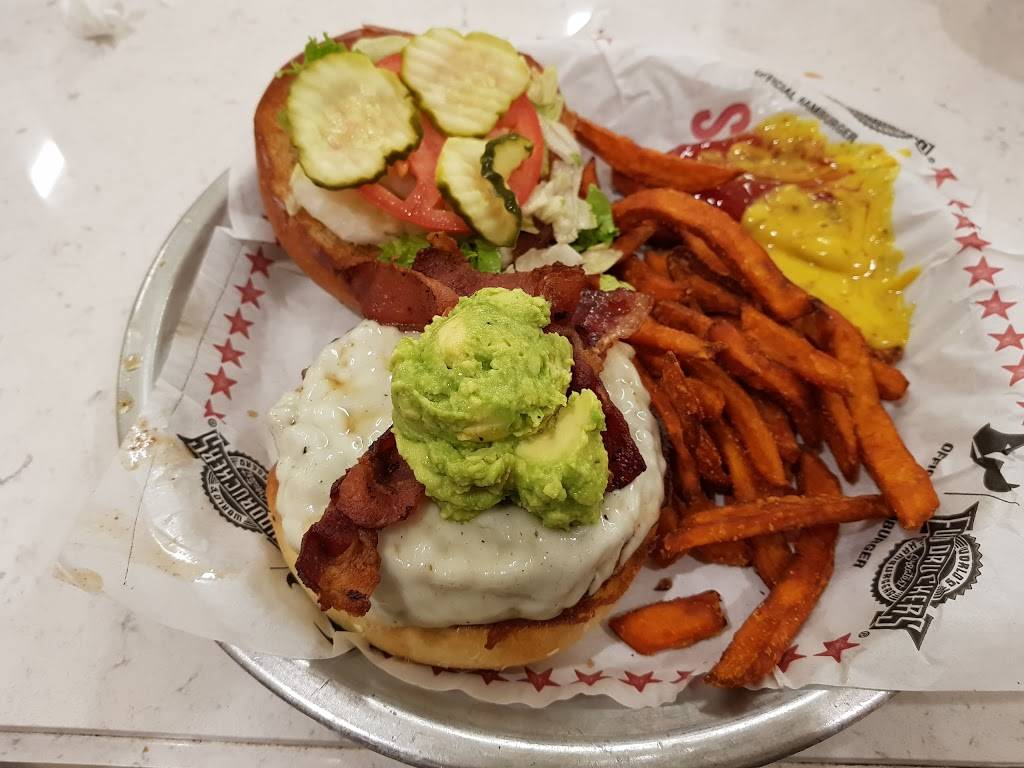 Fuddruckers | restaurant | 1100 Louisiana St a080, Houston, TX 77002, USA | 7135881769 OR +1 713-588-1769