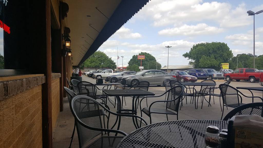 BJs Pizza & Deli | restaurant | 2484 W Congress St, Lafayette, LA 70506, USA | 3372358332 OR +1 337-235-8332