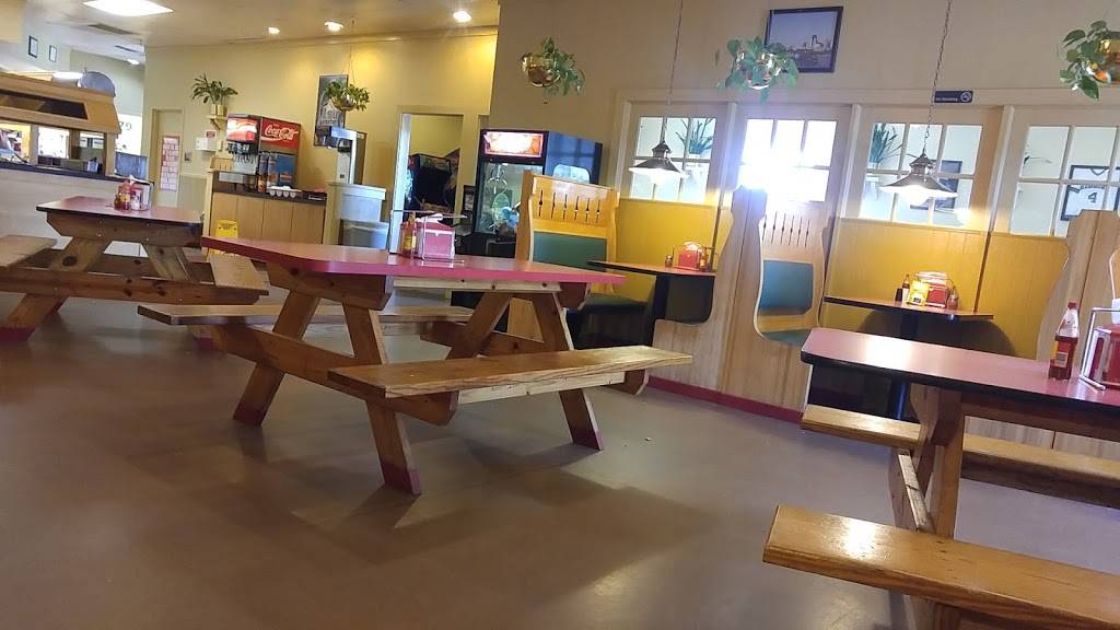 Johnnys Pizza House | meal delivery | 2016 Airline Dr, Bossier City, LA 71111, USA | 3187427033 OR +1 318-742-7033