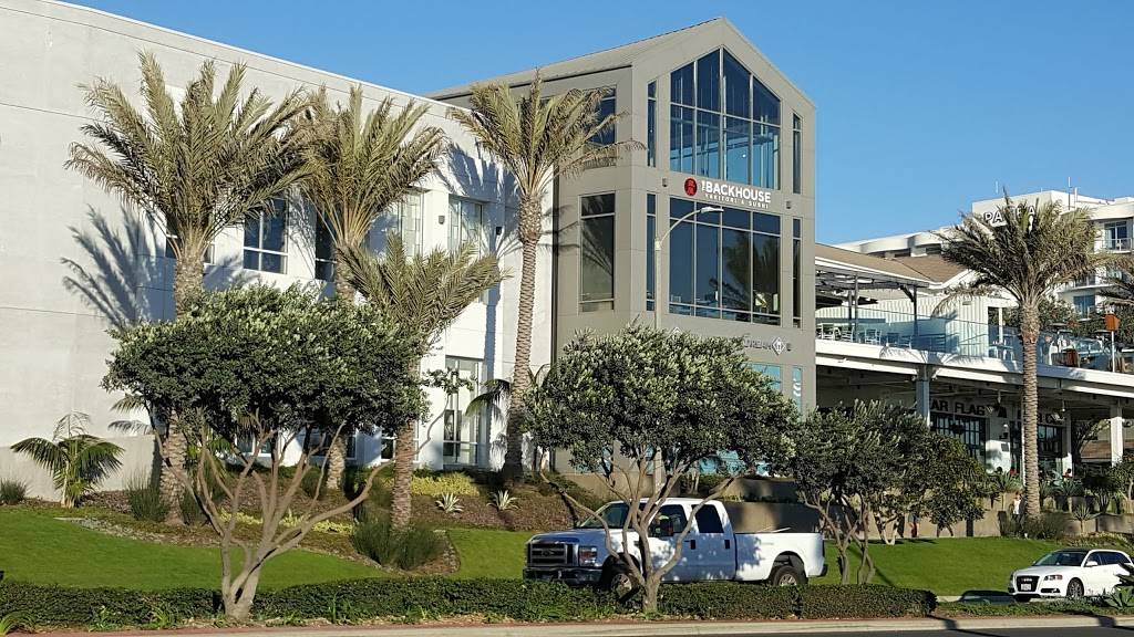 The Backhouse | restaurant | 21058 Pacific Coast Hwy m250, Huntington Beach, CA 92648, USA | 7143741010 OR +1 714-374-1010