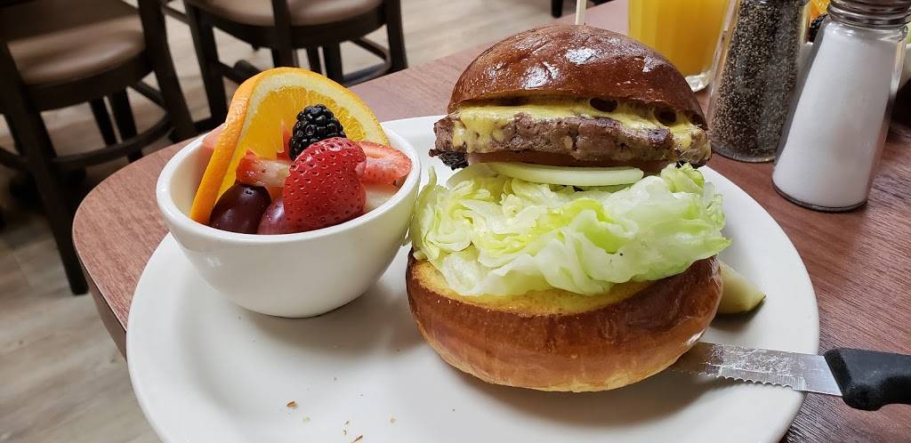 Eggs N Things | restaurant | 4020 E Main St # B72, Ventura, CA 93003, USA | 8056423190 OR +1 805-642-3190