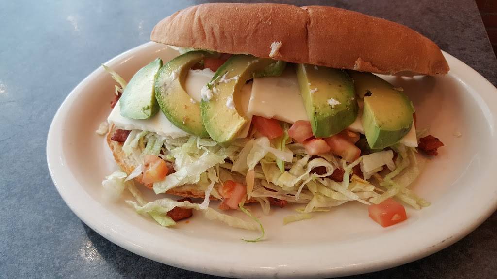 Taqueria El Trio Loco | restaurant | 200 Broadway St, Seaside, OR 97138, USA | 5037397121 OR +1 503-739-7121