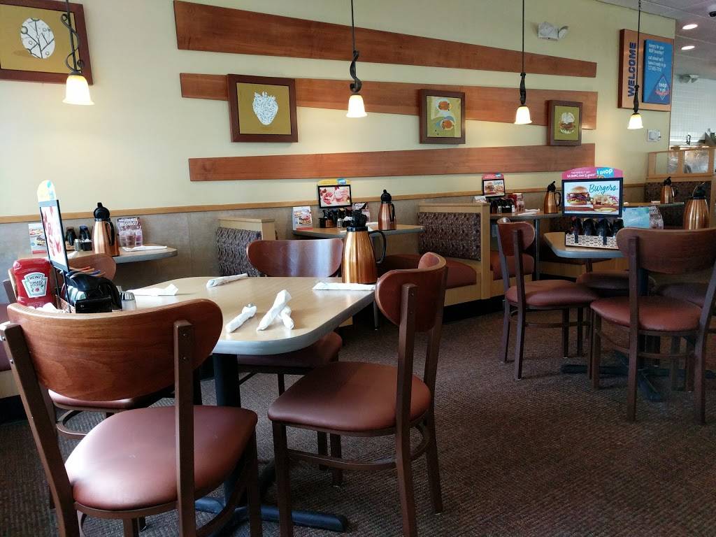 IHOP | restaurant | 4199 34th St S, St. Petersburg, FL 33711, USA | 7278657916 OR +1 727-865-7916