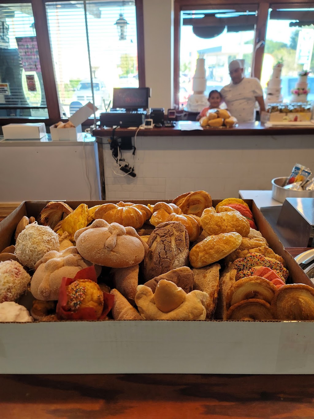 Panaderia El Horno | bakery | 4221 B, 4221 Jura Dr, Houston, TX 77084, USA | 2818153048 OR +1 281-815-3048