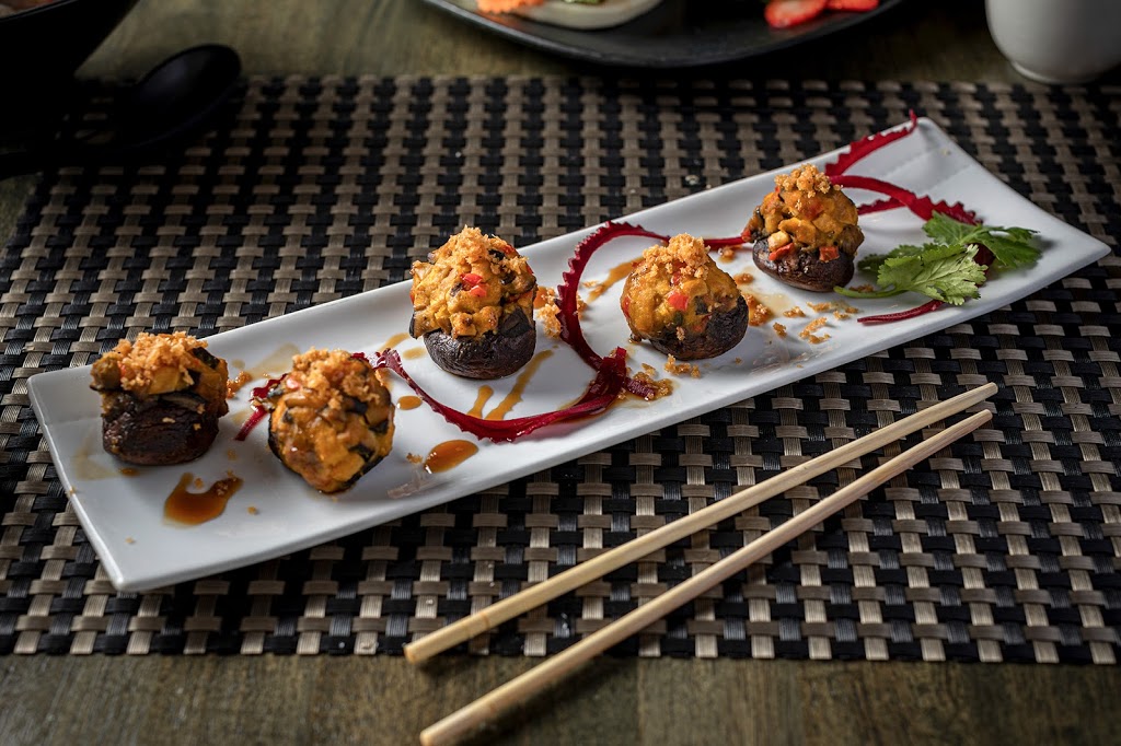 IM Vegan Restaurant | restaurant | 2907 N Lincoln Ave, Chicago, IL 60657, USA | 7739048905 OR +1 773-904-8905