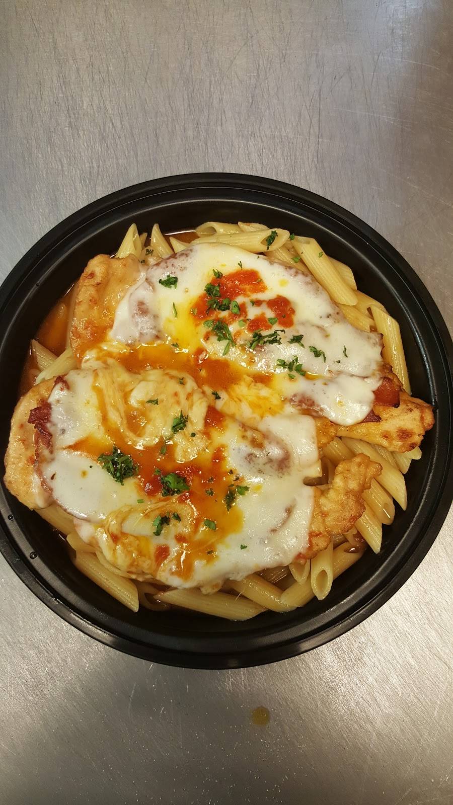 Family Pizzeria | meal takeaway | 130 Mill Rd, Valley Stream, NY 11581, USA | 5163741862 OR +1 516-374-1862