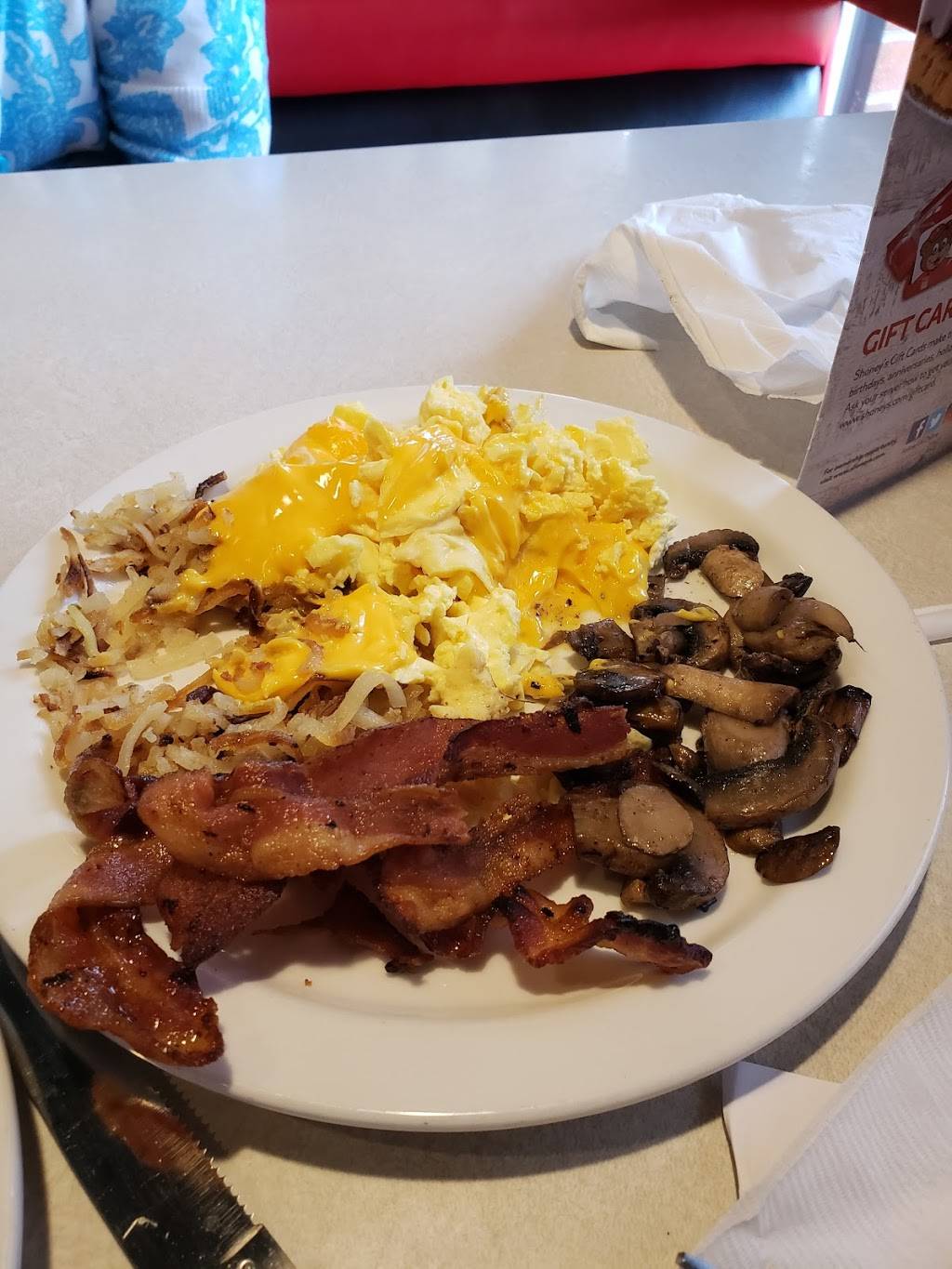 Shoneys - Sevierville | meal takeaway | 339 Forks of the River Pkwy, Sevierville, TN 37862, USA | 8654537106 OR +1 865-453-7106