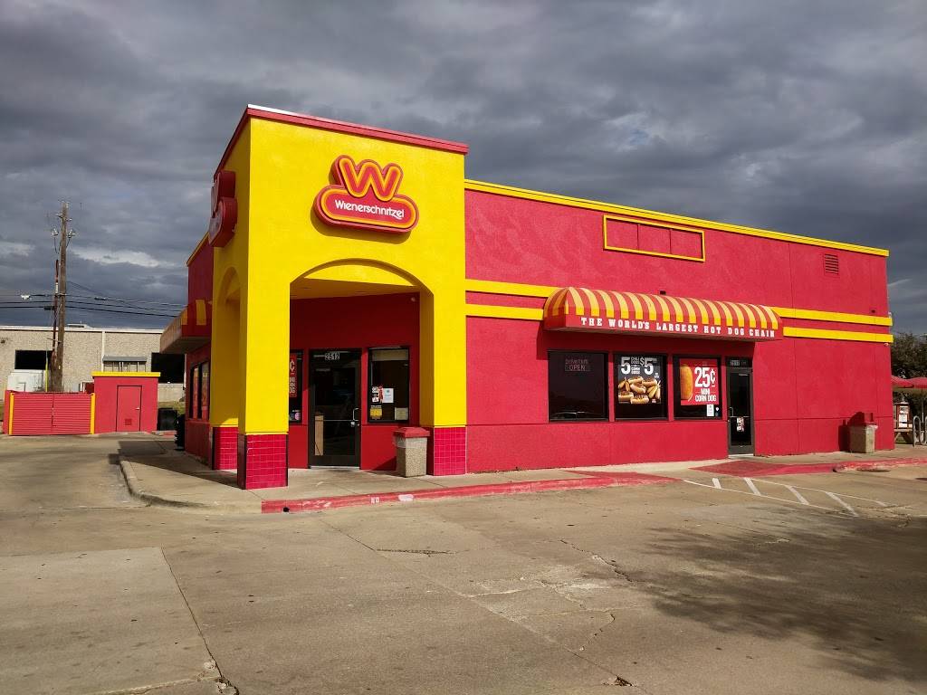 Wienerschnitzel | restaurant | 2512 W Braker Ln, Austin, TX 78758, USA | 5124917888 OR +1 512-491-7888