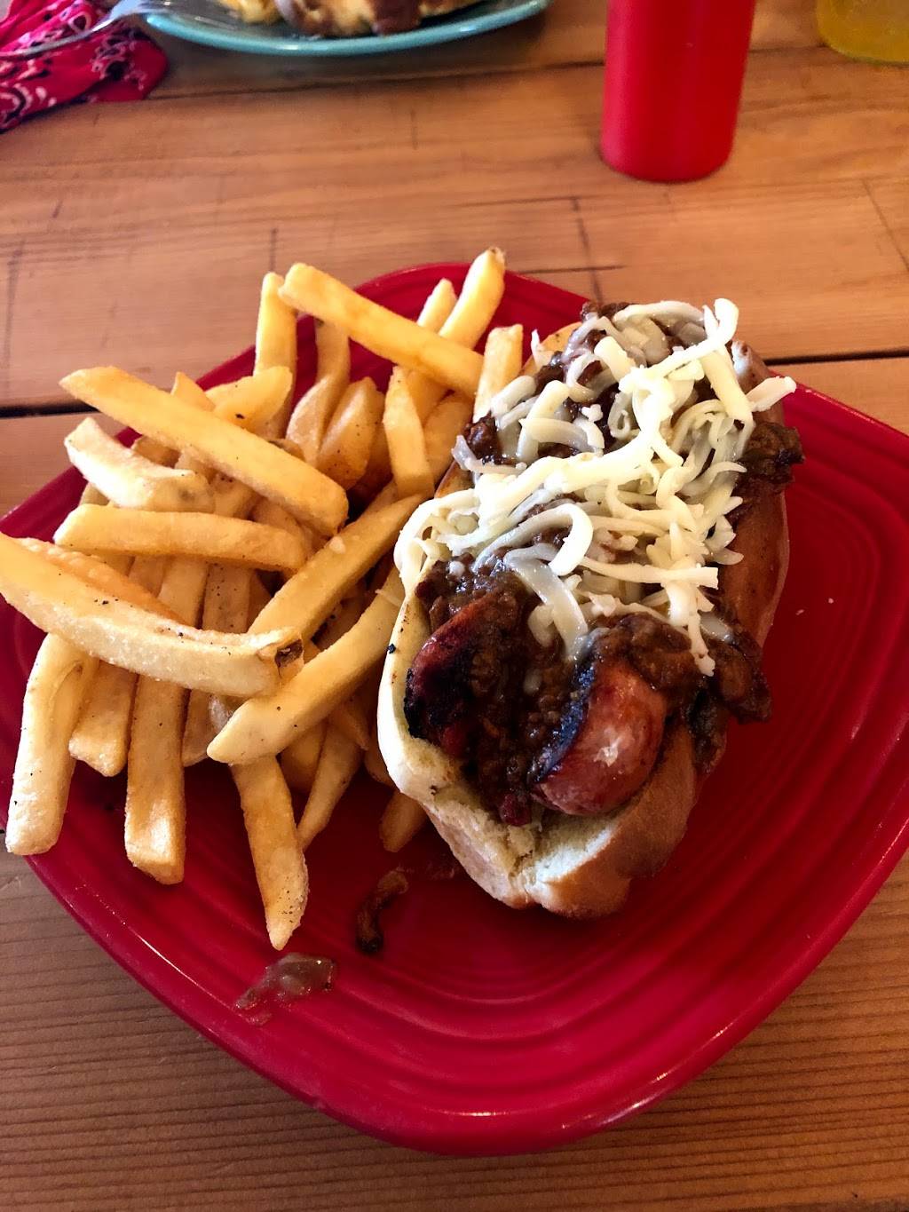 Throwback Brewery | restaurant | 7 Hobbs Rd, North Hampton, NH 03862, USA | 6033792317 OR +1 603-379-2317