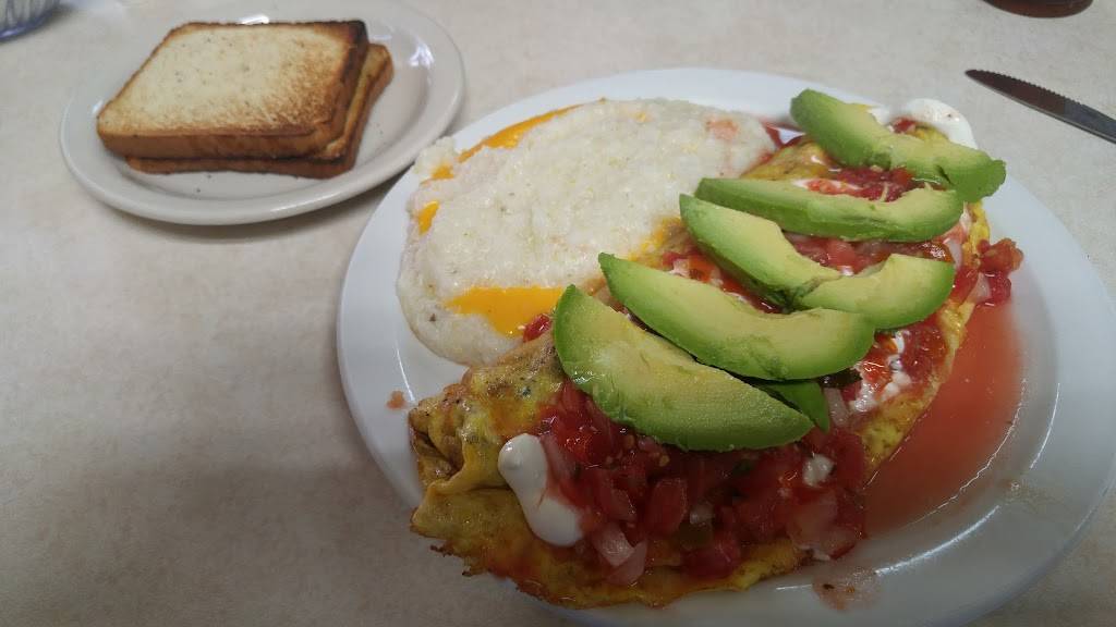 Dixie Grill & Steer Room | restaurant | 101 Dowling Ave SE, Live Oak, FL 32064, USA | 3863642810 OR +1 386-364-2810