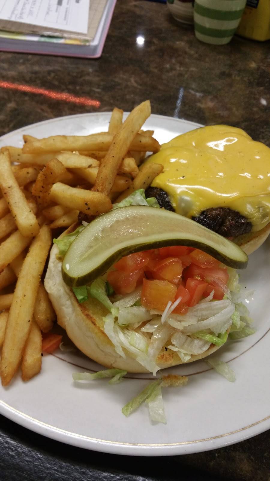 Slo Odies | restaurant | 28 Gravois Station Rd, House Springs, MO 63051, USA | 6366717048 OR +1 636-671-7048