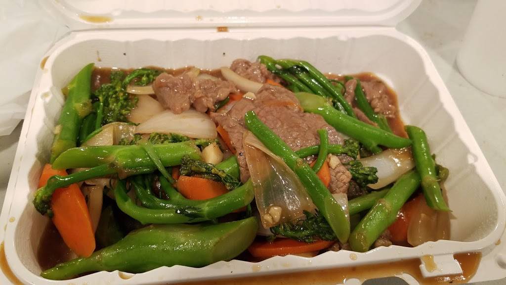 Wok in Cari out | restaurant | 15600 W 10 Mile Rd, Southfield, MI 48075, USA | 2487703899 OR +1 248-770-3899