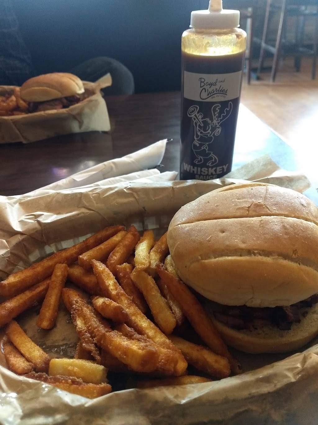 Boyd & Charlies BBQ | restaurant | 2706 N Main St, Elkhorn, NE 68022, USA | 4022894772 OR +1 402-289-4772