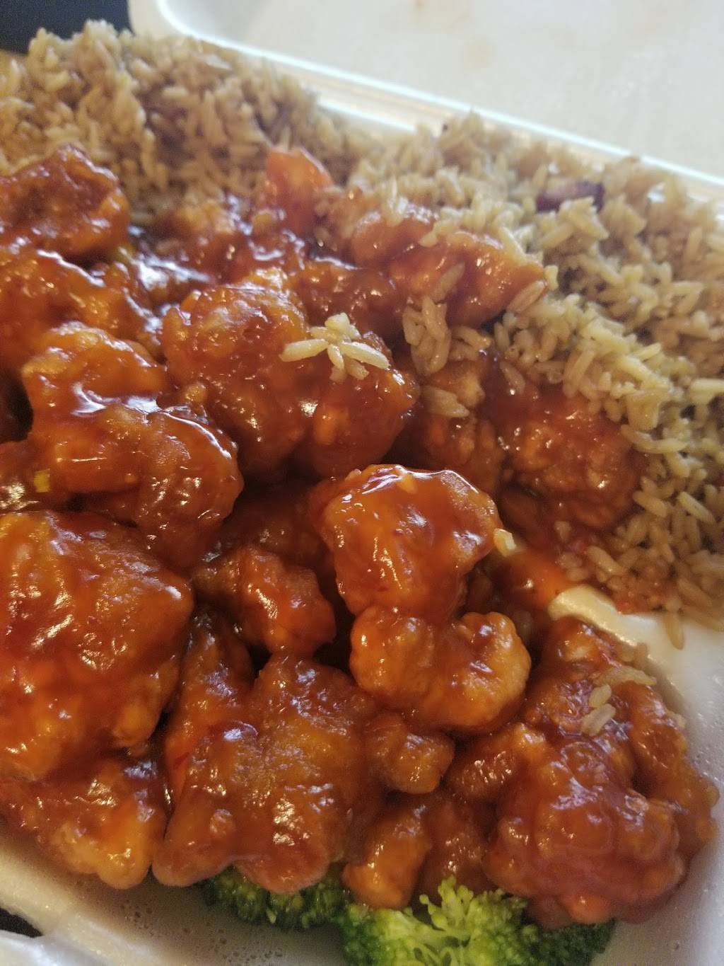 China King - Chinese Restaurant | meal takeaway | 4035 Owen Rd, Fenton, MI 48430, USA | 8106299898 OR +1 810-629-9898