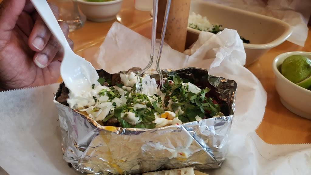 Tacos Regios El Coquis | restaurant | 12555 Westheimer Rd #110, Houston, TX 77077, USA | 2813240888 OR +1 281-324-0888