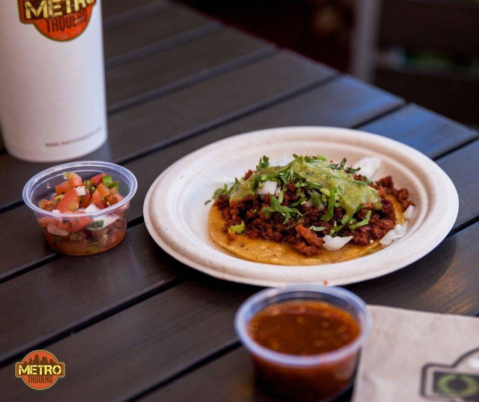 Metro Taquero | restaurant | 13775 E 14th St, San Leandro, CA 94578, USA | 5105673536 OR +1 510-567-3536