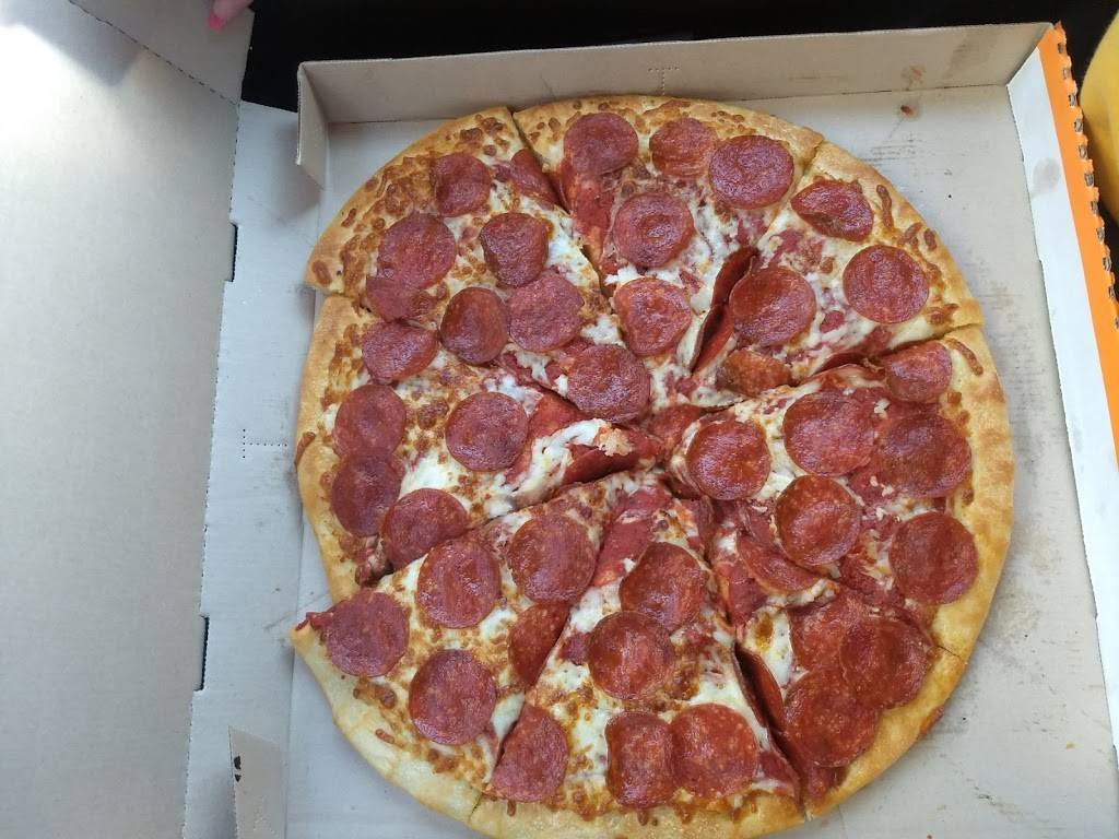 Little Caesars Pizza | meal takeaway | 1041 E Vista Way, Vista, CA 92084, USA | 7609412880 OR +1 760-941-2880