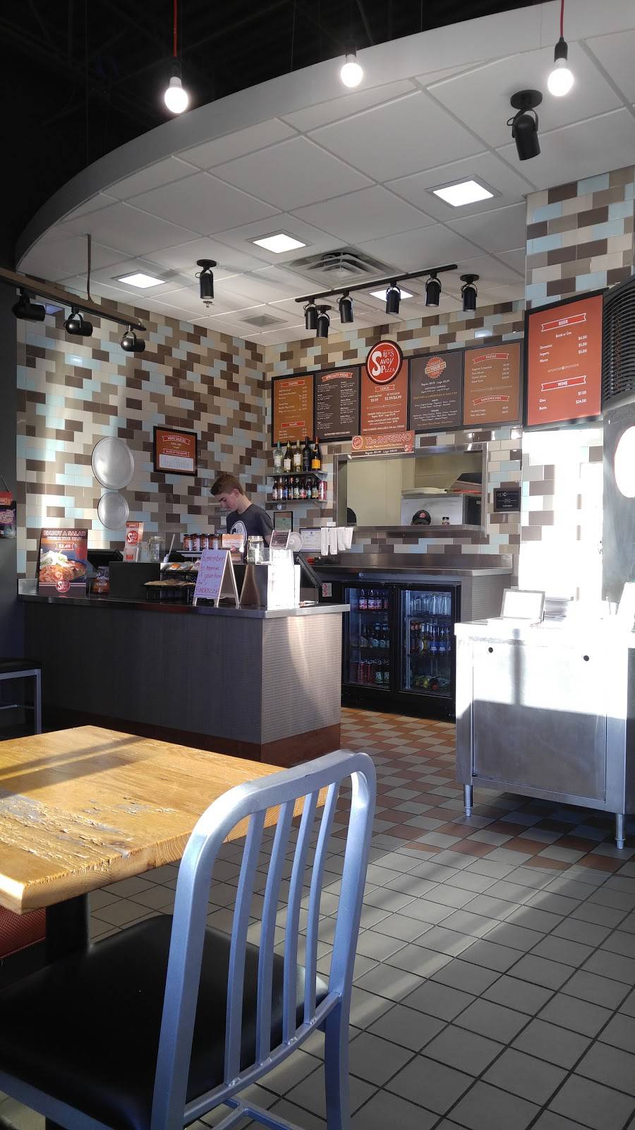 Reds Savoy Pizza | restaurant | 582 Prairie Center Dr, Eden Prairie, MN 55344, USA | 9529443020 OR +1 952-944-3020