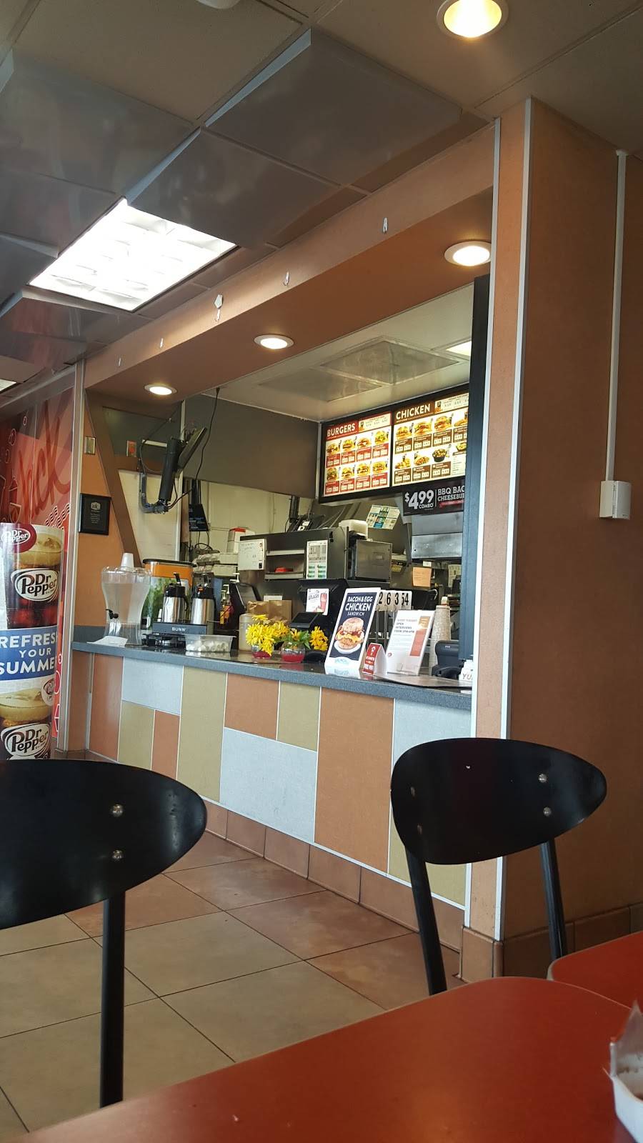 Jack in the Box | restaurant | 3703 E Flamingo Rd, Las Vegas, NV 89121, USA | 7024510950 OR +1 702-451-0950