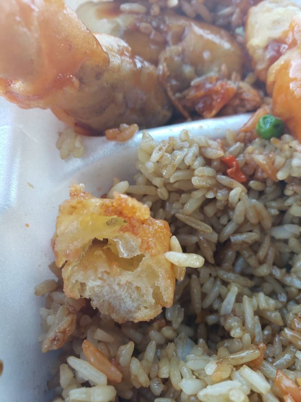 Famous Wok | restaurant | 2200 W War Memorial Dr, Peoria, IL 61614, USA | 3096860663 OR +1 309-686-0663