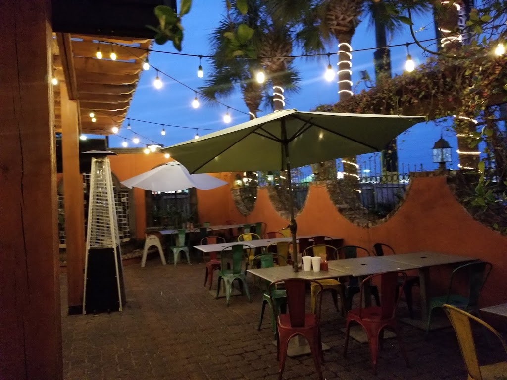 Aztecas Restaurant & Cantina | restaurant | 5452 US-90, Mobile, AL 36619, USA | 2516615509 OR +1 251-661-5509