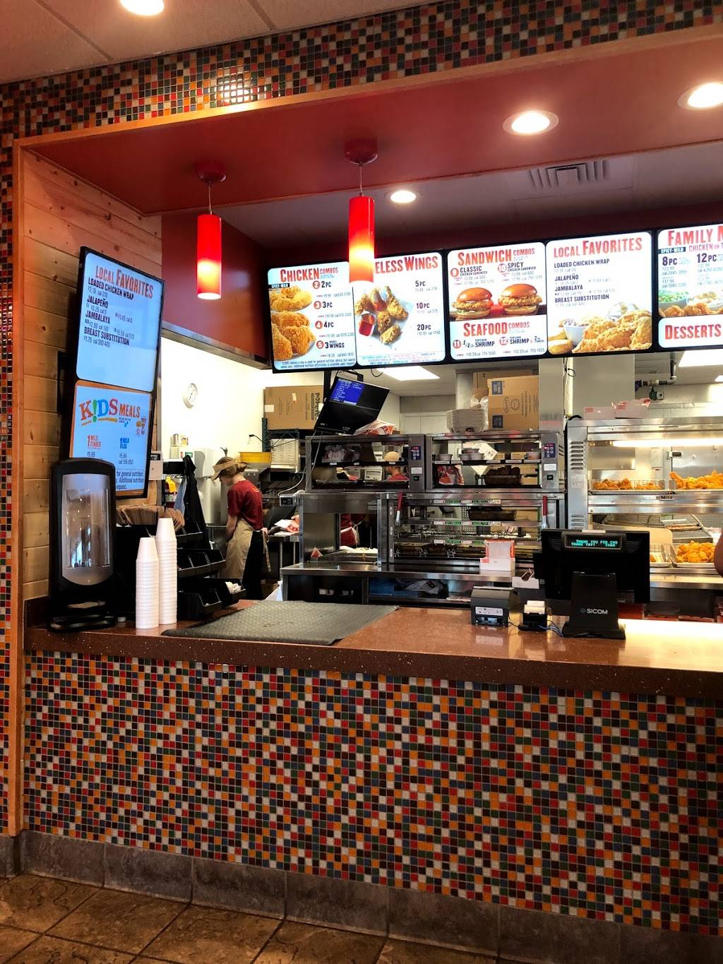 Popeyes Louisiana Kitchen | restaurant | 140 Bay Lyn Dr, Lynden, WA 98264, USA | 3603934630 OR +1 360-393-4630