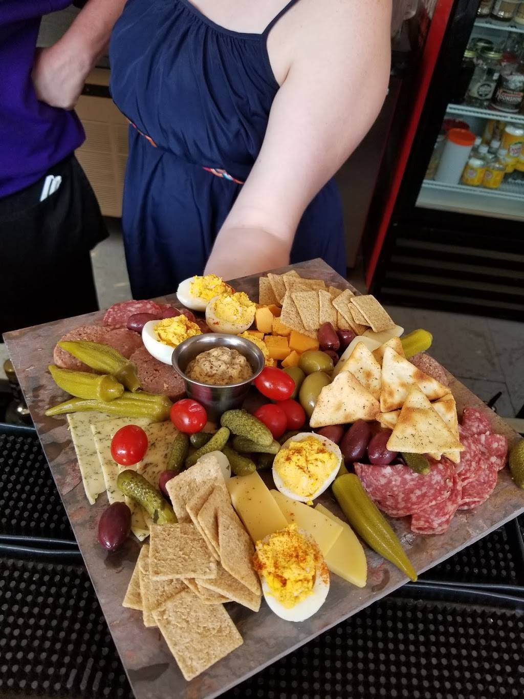 Huckleberrys Tryon | bakery | 62 N Trade St, Tryon, NC 28782, USA | 8284360025 OR +1 828-436-0025