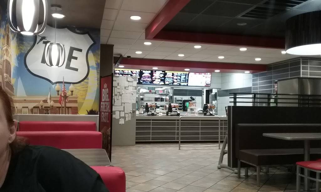 Hardees | restaurant | 2345 E Morris Blvd, Morristown, TN 37813, USA | 4235855003 OR +1 423-585-5003