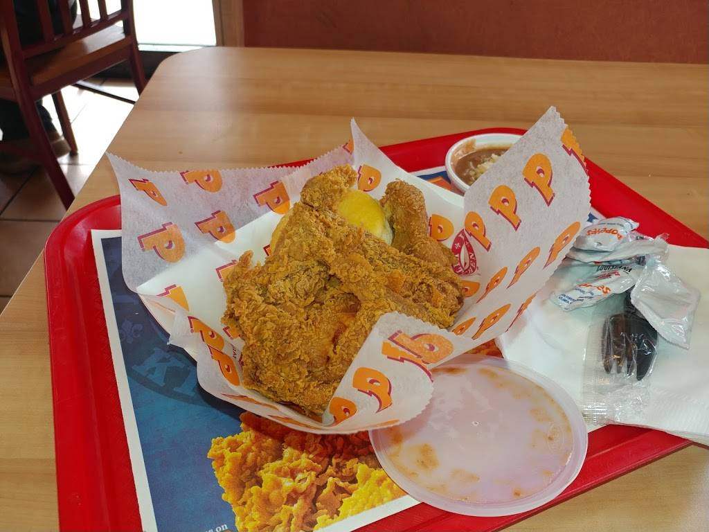 Popeyes Louisiana Kitchen | restaurant | 4966 West Ln, Stockton, CA 95210, USA | 2094774833 OR +1 209-477-4833
