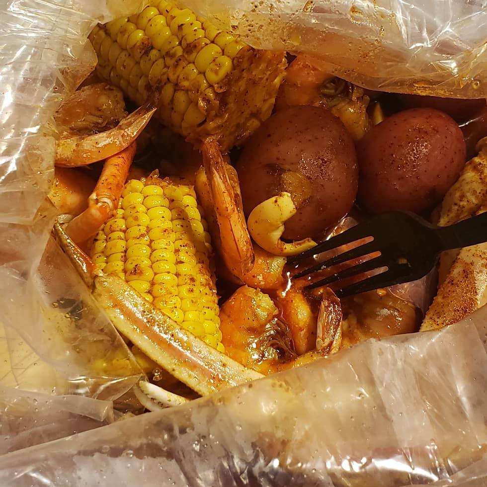 Yummi Crab | restaurant | 150 Forum Dr, Columbia, SC 29223, USA | 8038346982 OR +1 803-834-6982