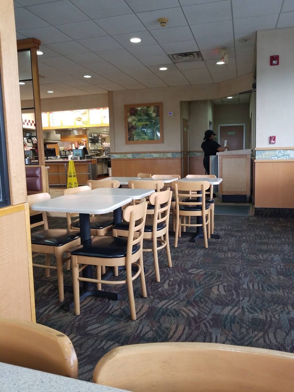 Wendys | restaurant | 3113 Edgar Brown Dr, Orange, TX 77630, USA | 4092098063 OR +1 409-209-8063