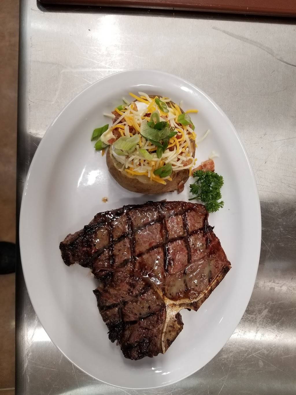 Blue Pine Grill | restaurant | 1432 SE 282nd Ave, Gresham, OR 97080, USA | 5033288483 OR +1 503-328-8483