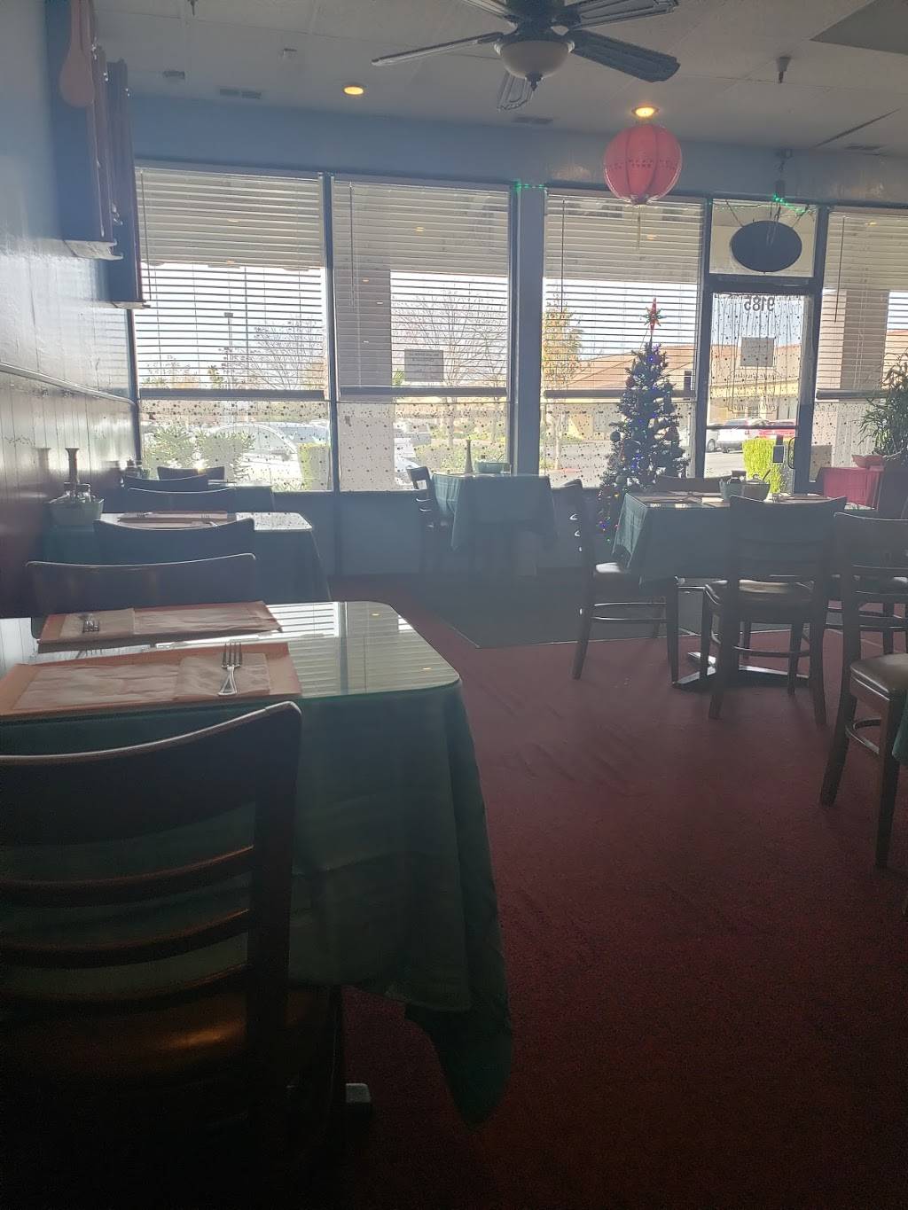 Jade Garden restaurant | restaurant | 9185 Kiefer Blvd, Sacramento, CA 95826, USA | 9163621771 OR +1 916-362-1771