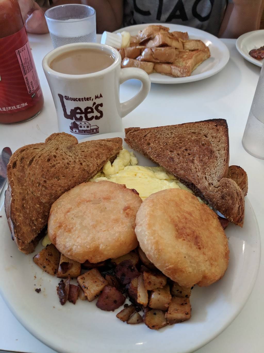 Lees | meal takeaway | 2 E Main St, Gloucester, MA 01930, USA | 9782813873 OR +1 978-281-3873