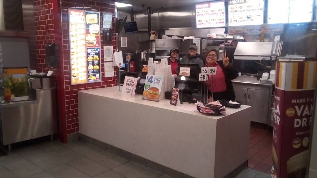 Jack in the Box | restaurant | 306 S Palm Ave, Santa Paula, CA 93060, USA | 8055257992 OR +1 805-525-7992