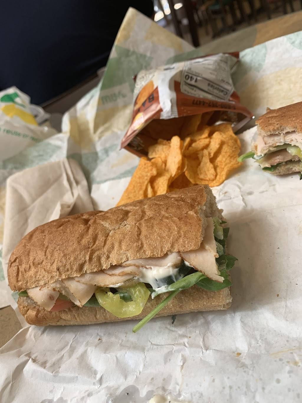 Subway | restaurant | 306 S Record St, Dallas, TX 75202, USA | 2147427827 OR +1 214-742-7827