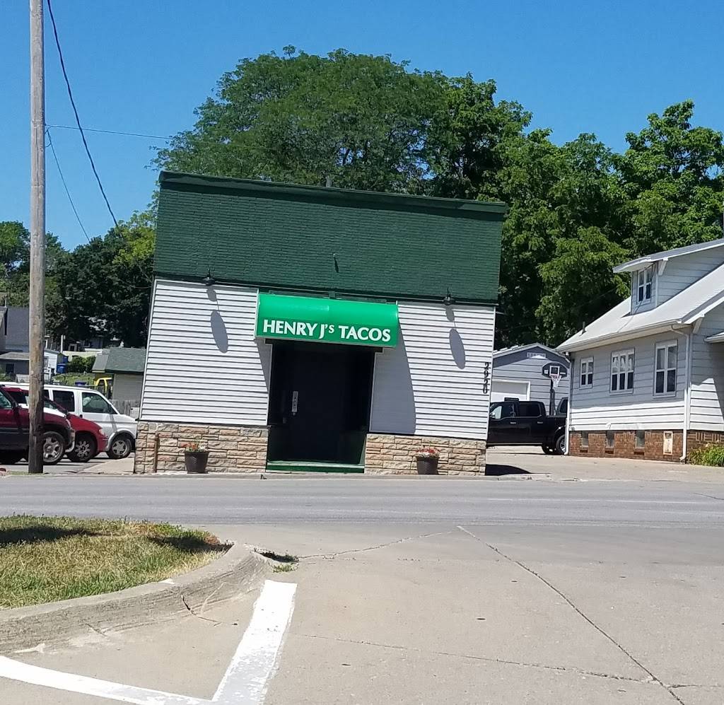 Henry Js Taco House | restaurant | 2920 SW 9th St, Des Moines, IA 50315, USA | 5152433144 OR +1 515-243-3144
