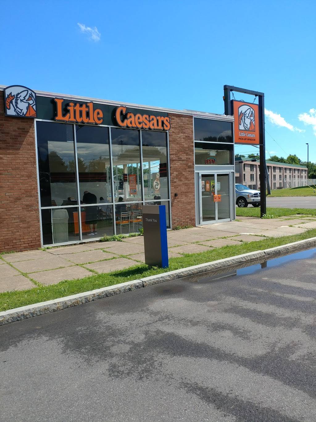 Little Caesars Pizza | meal takeaway | 420 7th N St, Liverpool, NY 13088, USA | 3152994171 OR +1 315-299-4171