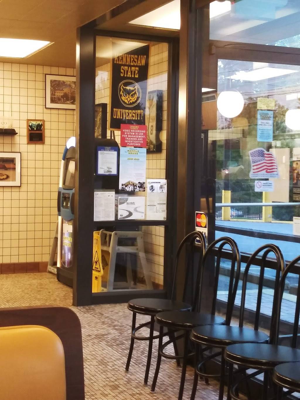 Waffle House | meal takeaway | 1470 George Busbee Pkwy NW, Kennesaw, GA 30144, USA | 7704218199 OR +1 770-421-8199