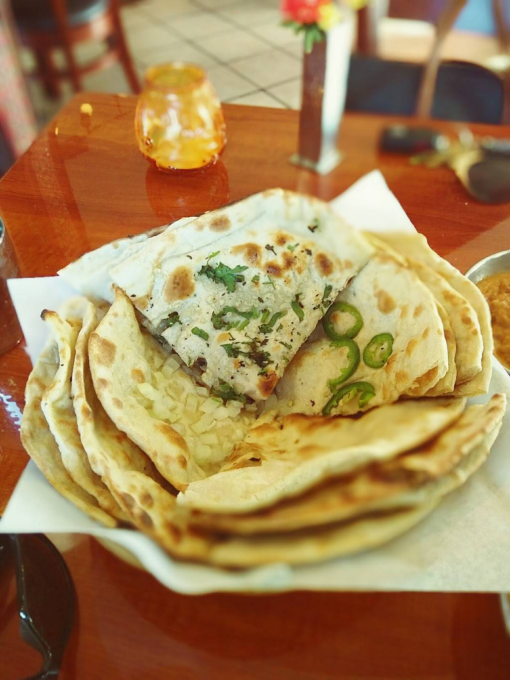 Nasha | restaurant | 1614 E 7th St, Austin, TX 78702, USA | 5123502919 OR +1 512-350-2919