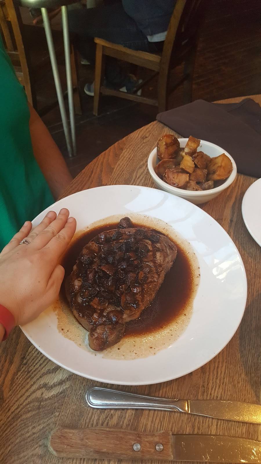 A Tavola Trattoria | restaurant | 46 Main St, New Paltz, NY 12561, USA | 8452551426 OR +1 845-255-1426