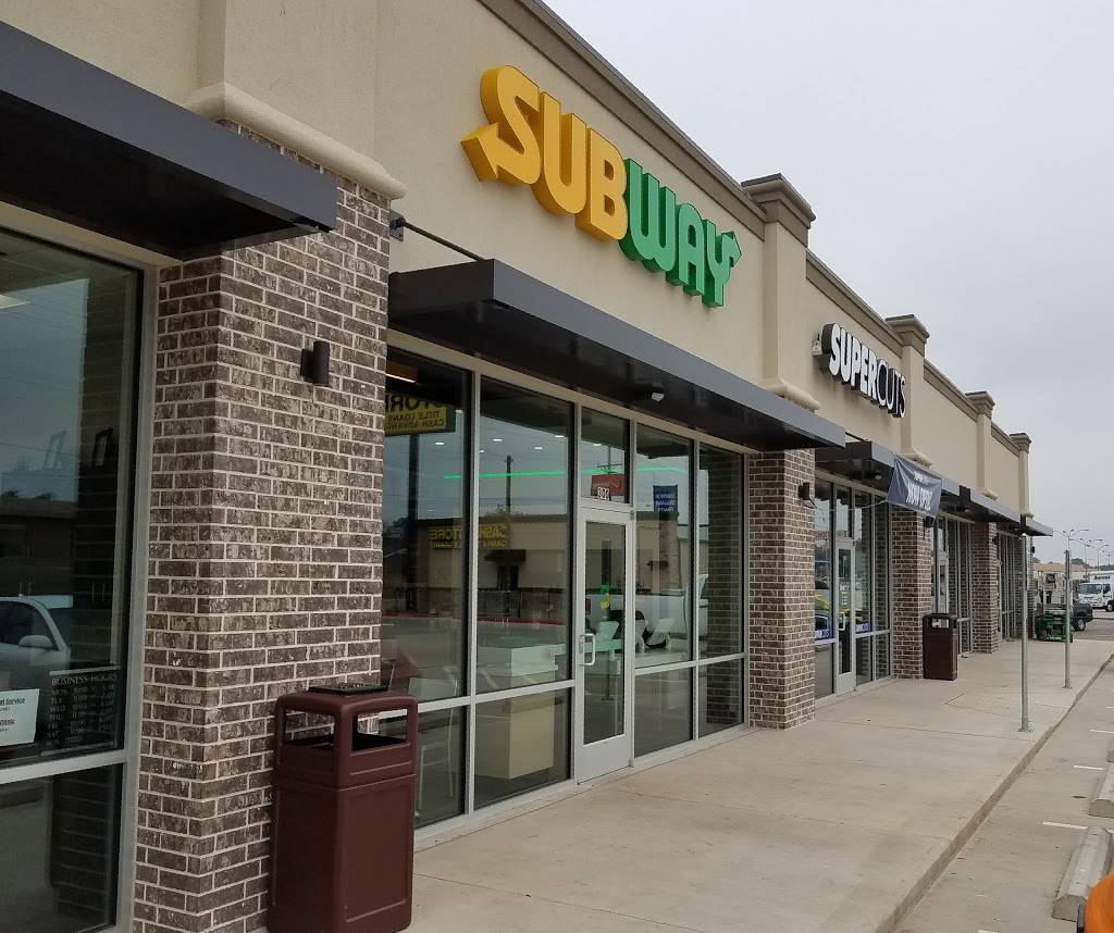 Subway | restaurant | 2127 US-79 suite 300, Henderson, TX 75652, USA | 4306254277 OR +1 430-625-4277